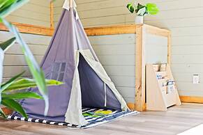 Luxe Mountain Pool Escape by Ghosal Luxury Lodging