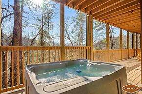 Luxe Mountain Pool Escape by Ghosal Luxury Lodging