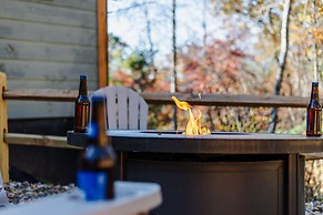 Luxe Mountain Pool Escape by Ghosal Luxury Lodging