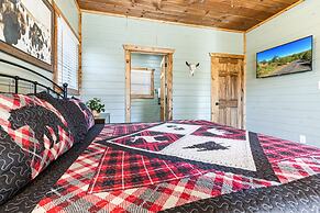 Luxe Mountain Pool Escape by Ghosal Luxury Lodging