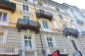 Apple House al Duomo by Wonderful Italy