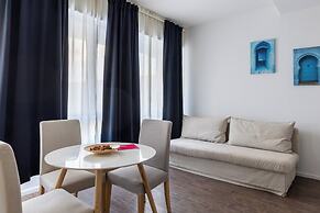 Largo Molina Studio III