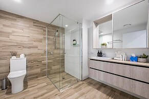 Luxury 3 Bedroom Ocean View Apartment