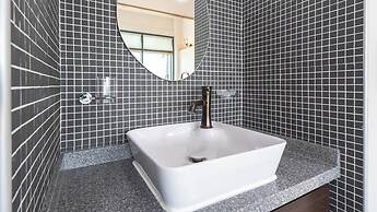 Goseong Theprism Pension