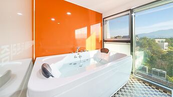 Goseong Theprism Pension