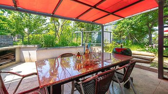 Goseong Theprism Pension