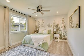 Spacious Donnelly Family Home w/ Private Hot Tub!