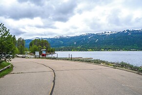 Spacious Donnelly Family Home w/ Private Hot Tub!