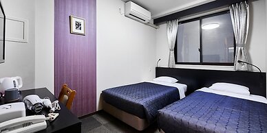 IZUTSU HOTEL KYOTO KAWARAMACHI SANJO