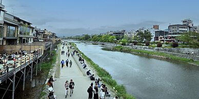 IZUTSU HOTEL KYOTO KAWARAMACHI SANJO