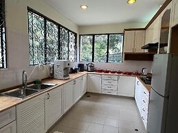 Bukit Tunku Grande Villa by uBook