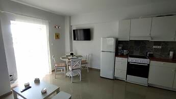 Myra Stunning Seaview Maisonette