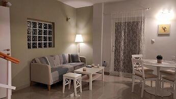 Myra Stunning Seaview Maisonette