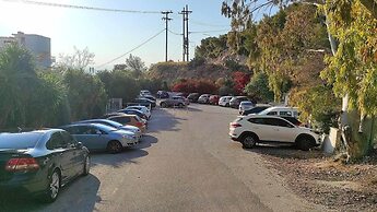 Myra Stunning Seaview Maisonette