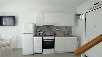 Myra Stunning Seaview Maisonette