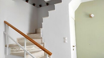 Myra Stunning Seaview Maisonette