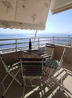 Myra Stunning Seaview Maisonette