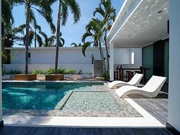 RoomQuest HideAway Hua Hin