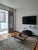 Quarto em casa compartilhada