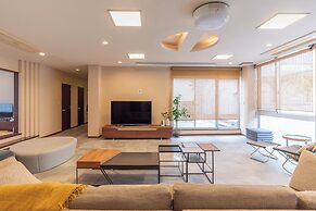 Bijou Suites AI PREMIUM