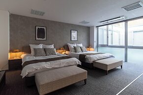 Bijou Suites AI PREMIUM