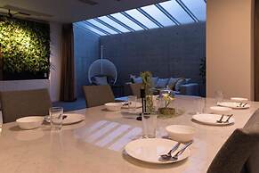 Bijou Suites AI PREMIUM