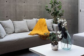 Bijou Suites AI PREMIUM