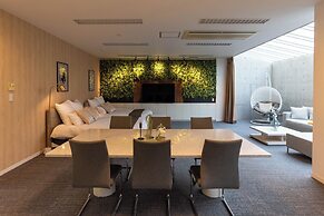 Bijou Suites AI PREMIUM