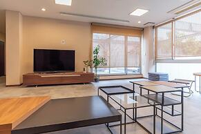 Bijou Suites AI PREMIUM