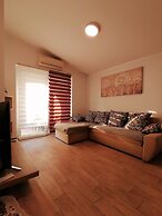 Impeccable 2-bed Apartment in Rab