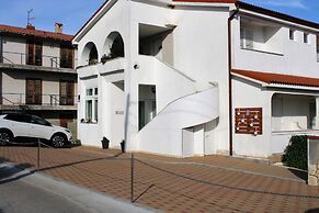 Impeccable 2-bed Apartment in Rab