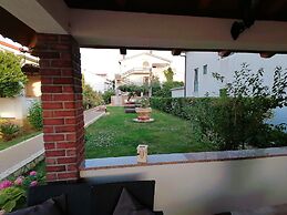 Impeccable 2-bed Apartment in Rab