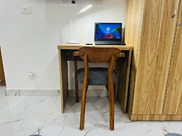 The Lodgers Studio Apartment Sector 52