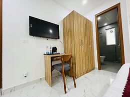 The Lodgers Studio Apartment Sector 52