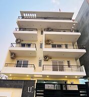 The Lodgers Studio Apartment Sector 52