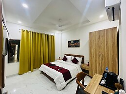 The Lodgers Studio Apartment Sector 52