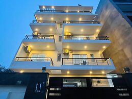 The Lodgers Studio Apartment Sector 52