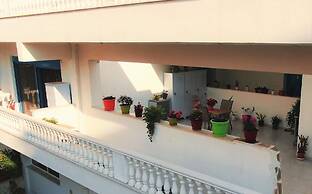 P J Apartments Wagon II