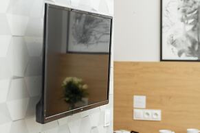 Stylish Studio Seredyńskiego by Renters