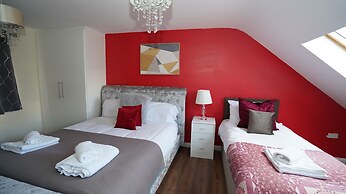 59B Comfortable Home Sleeps 8