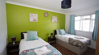 59B Comfortable Home Sleeps 8