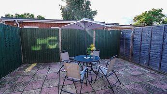 Spacious 3BR House Sleeps 6