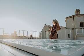 al 22 Suite & Spa Luxury Experience