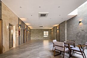 Hoang Thinh Hotel & Apartment Danang