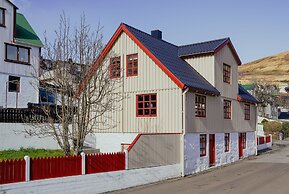 Lovely 4 Bedroom House In Vestmanna