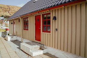 Lovely 4 Bedroom House In Vestmanna