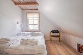 Lovely 4 Bedroom House In Vestmanna