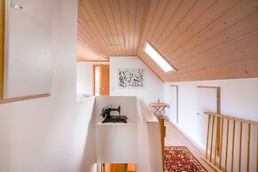 Lovely 4 Bedroom House In Vestmanna