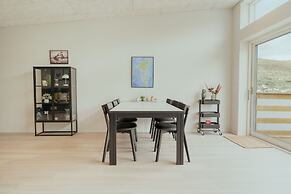 Luxurious Waterfront Retreat | Spectacular Views