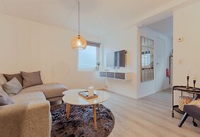 Lovely Apartment | 10 Min Walk From City Centre